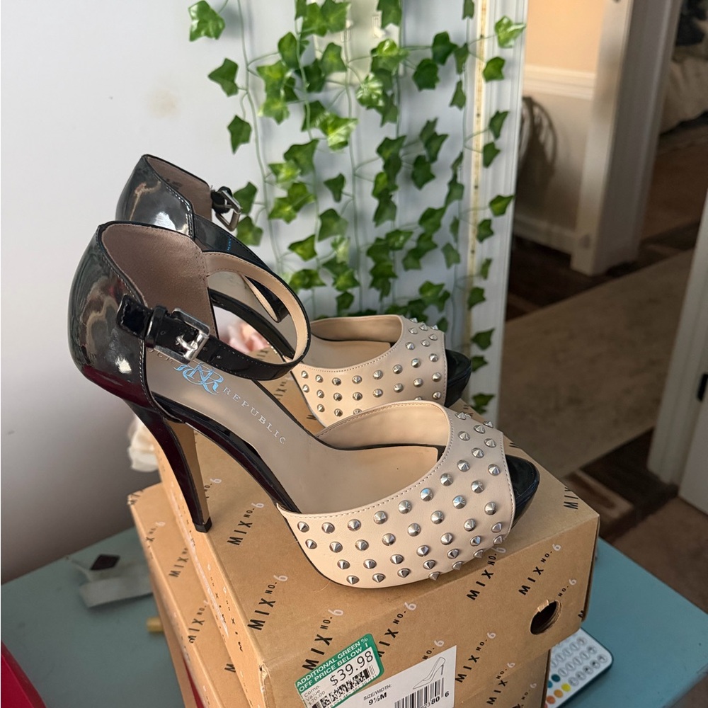 Rock & Republic High Heels